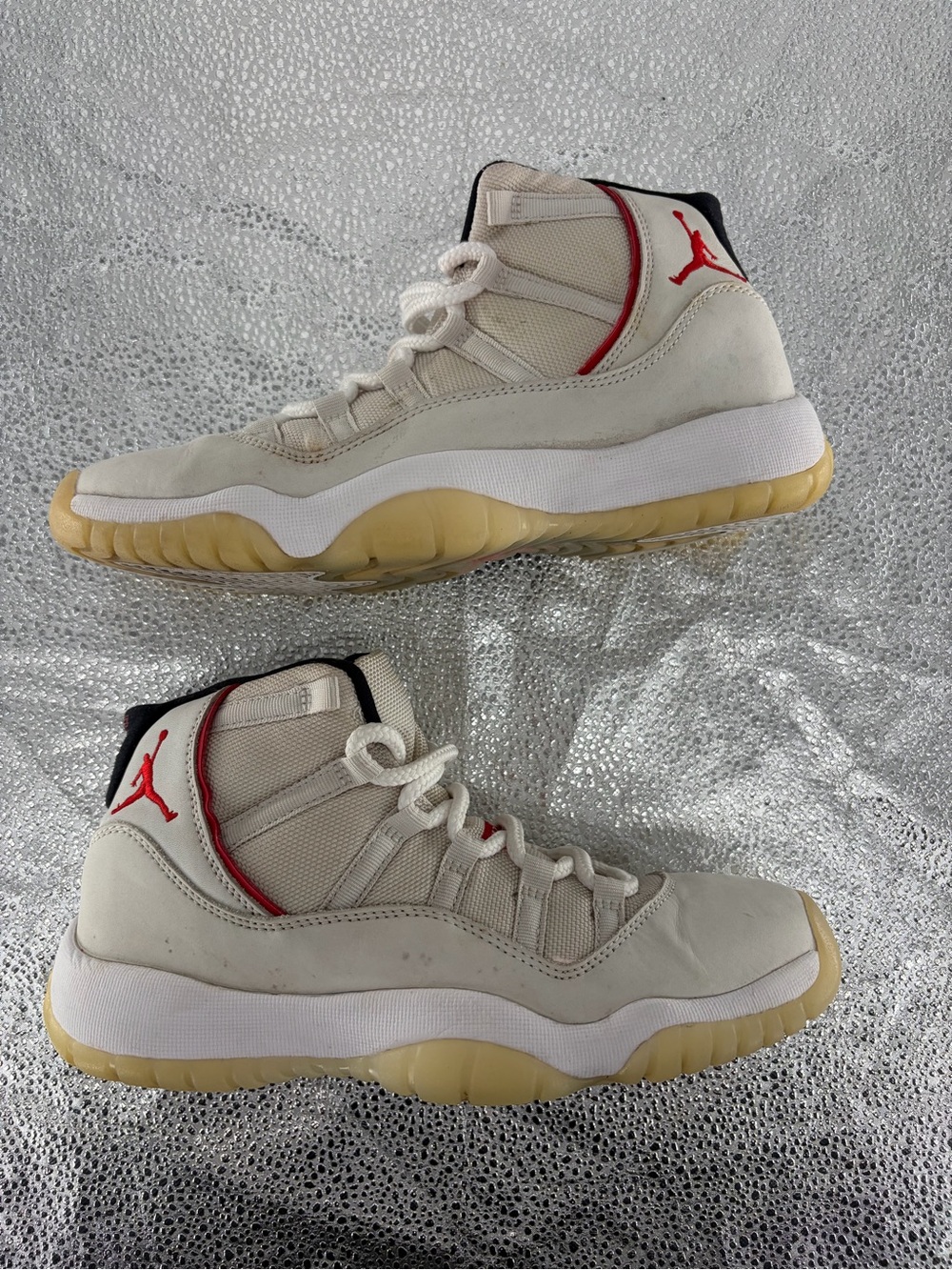 Air Jordan 11 Platinum Red White